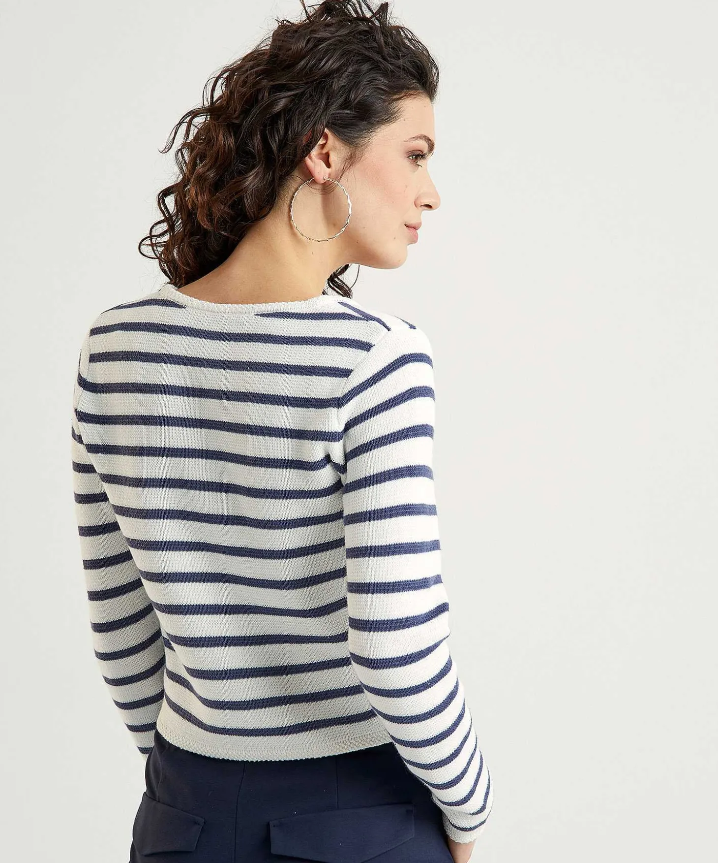 oui_vest_stripes_0.webp Vest Stripes*OUI Clearance