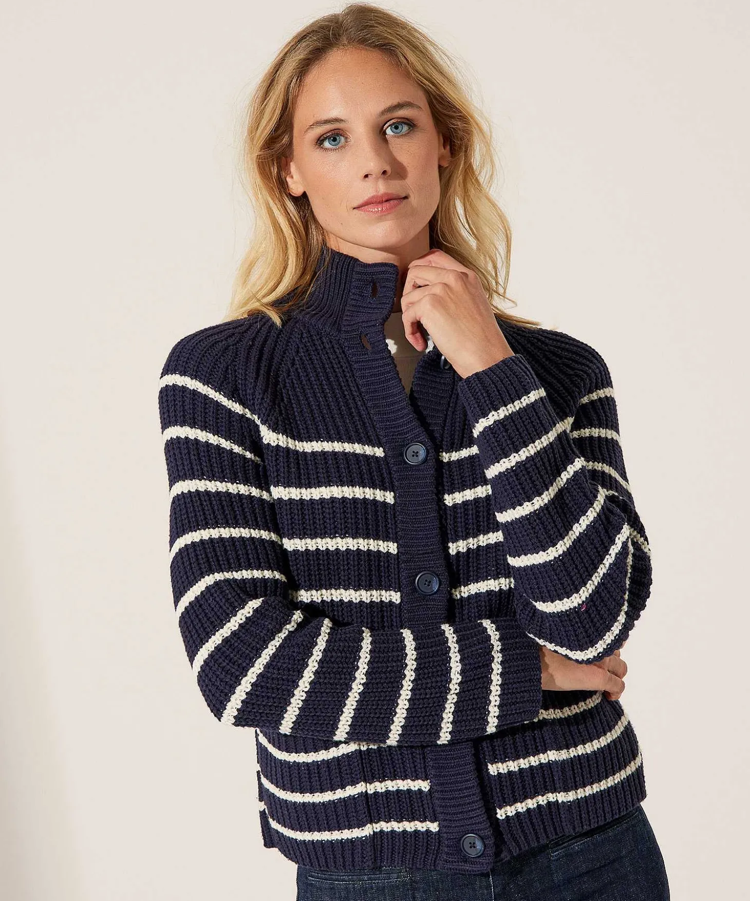 oui_vest_stripes_1-2.webp Vest Stripes*OUI New