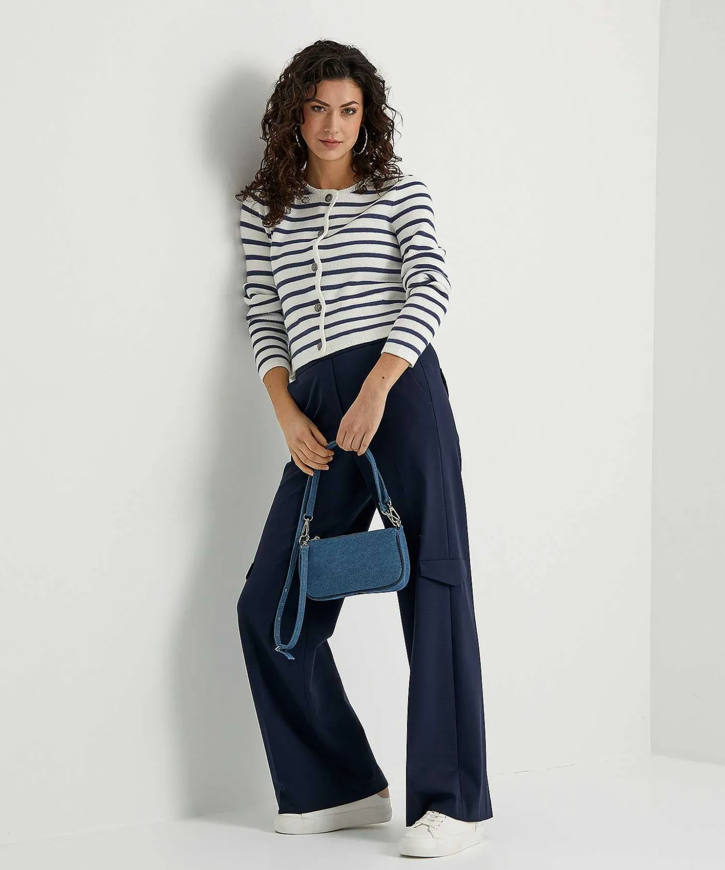 oui_vest_stripes_2.webp Vest Stripes*OUI Clearance