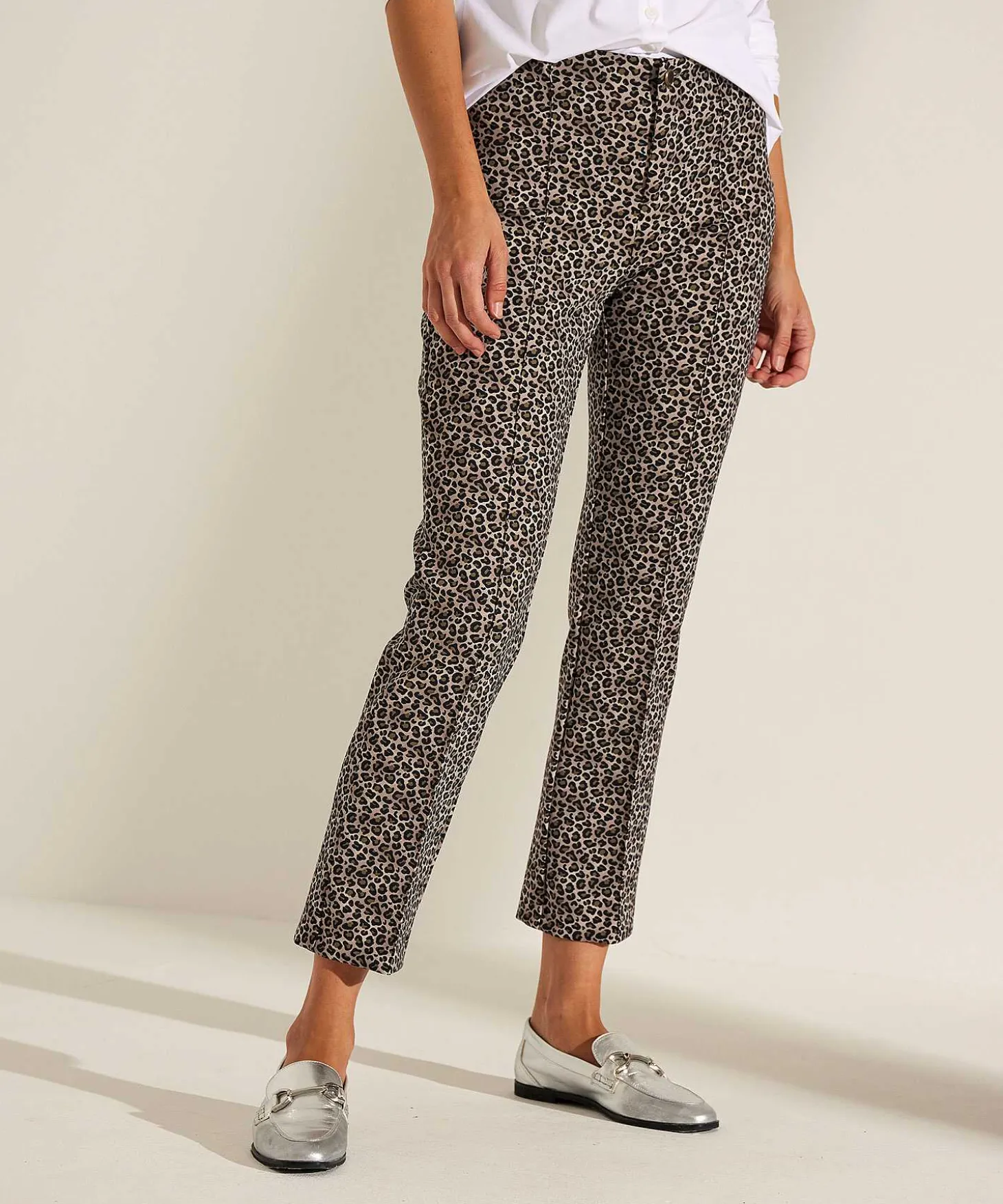 rosner_light_scuba_pants__3.webp Light Scuba Pants Panther Print Alisa*Rosner Hot