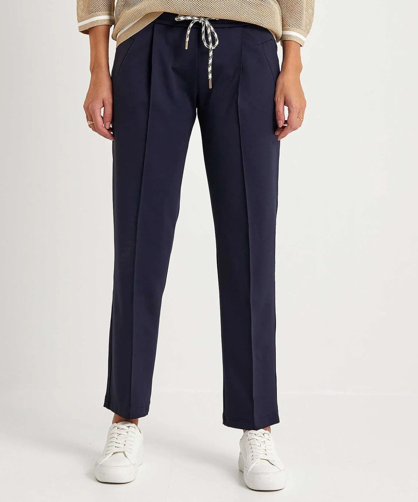 rosner_scuba_jogger_may_1.webp Scuba Jogger May*Rosner Store