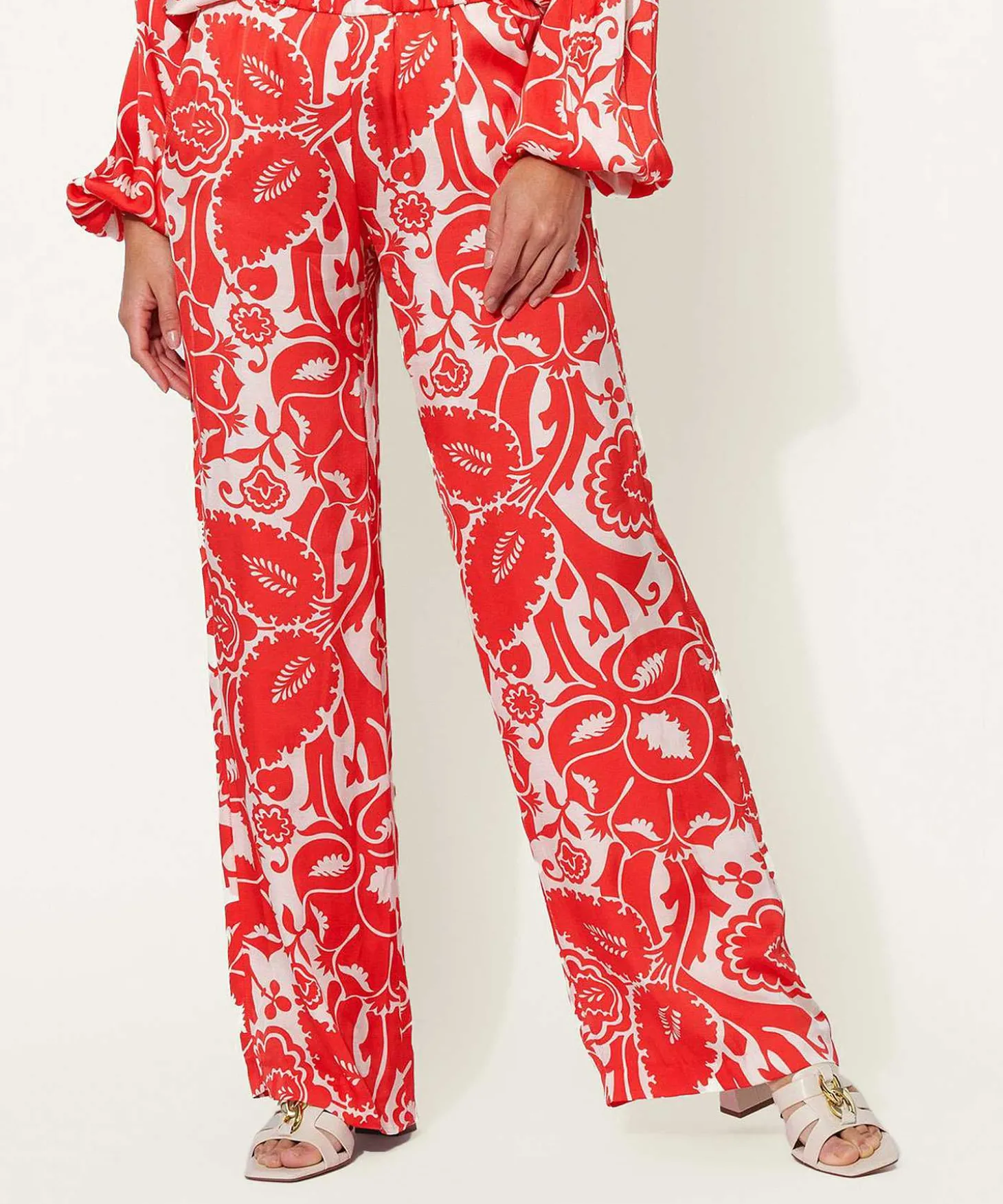 rosner_silky_palazzo_pant_0.webp Silky Palazzo Pants Leaf Print May*Rosner Clearance