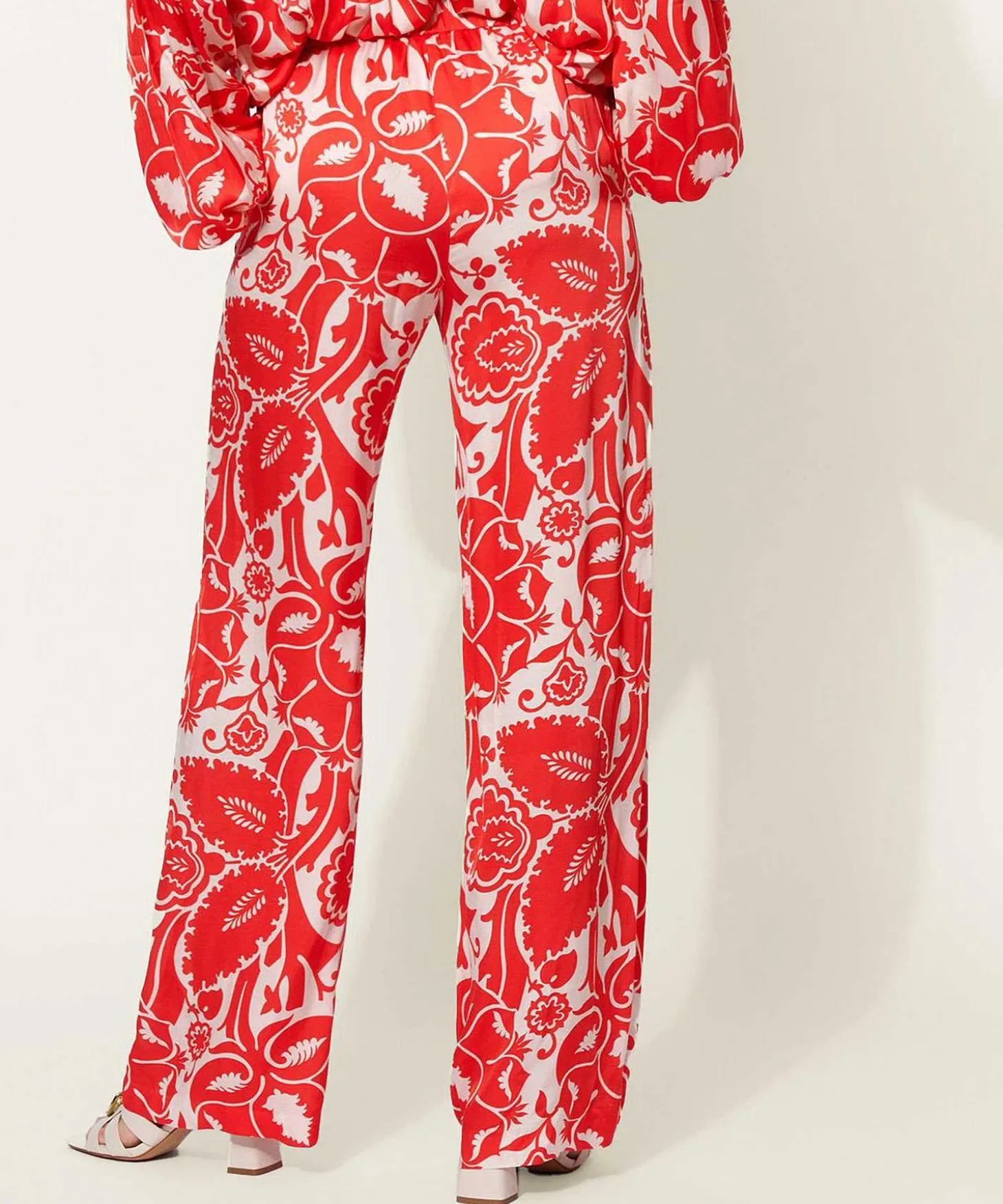 rosner_silky_palazzo_pant_2.webp Silky Palazzo Pants Leaf Print May*Rosner Clearance