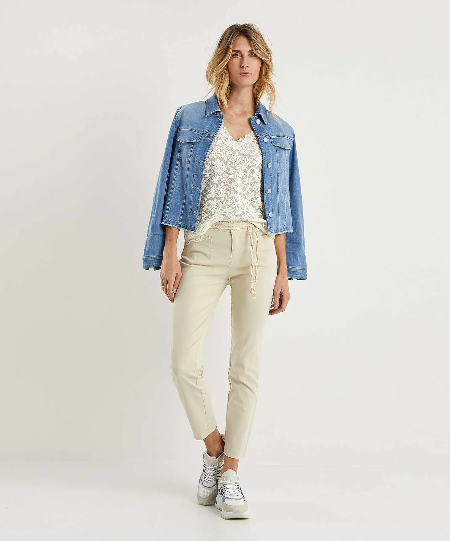rosner_slim_fit_trousers__1.webp Slim Fit Trousers With Belt Alisa*Rosner Best Sale