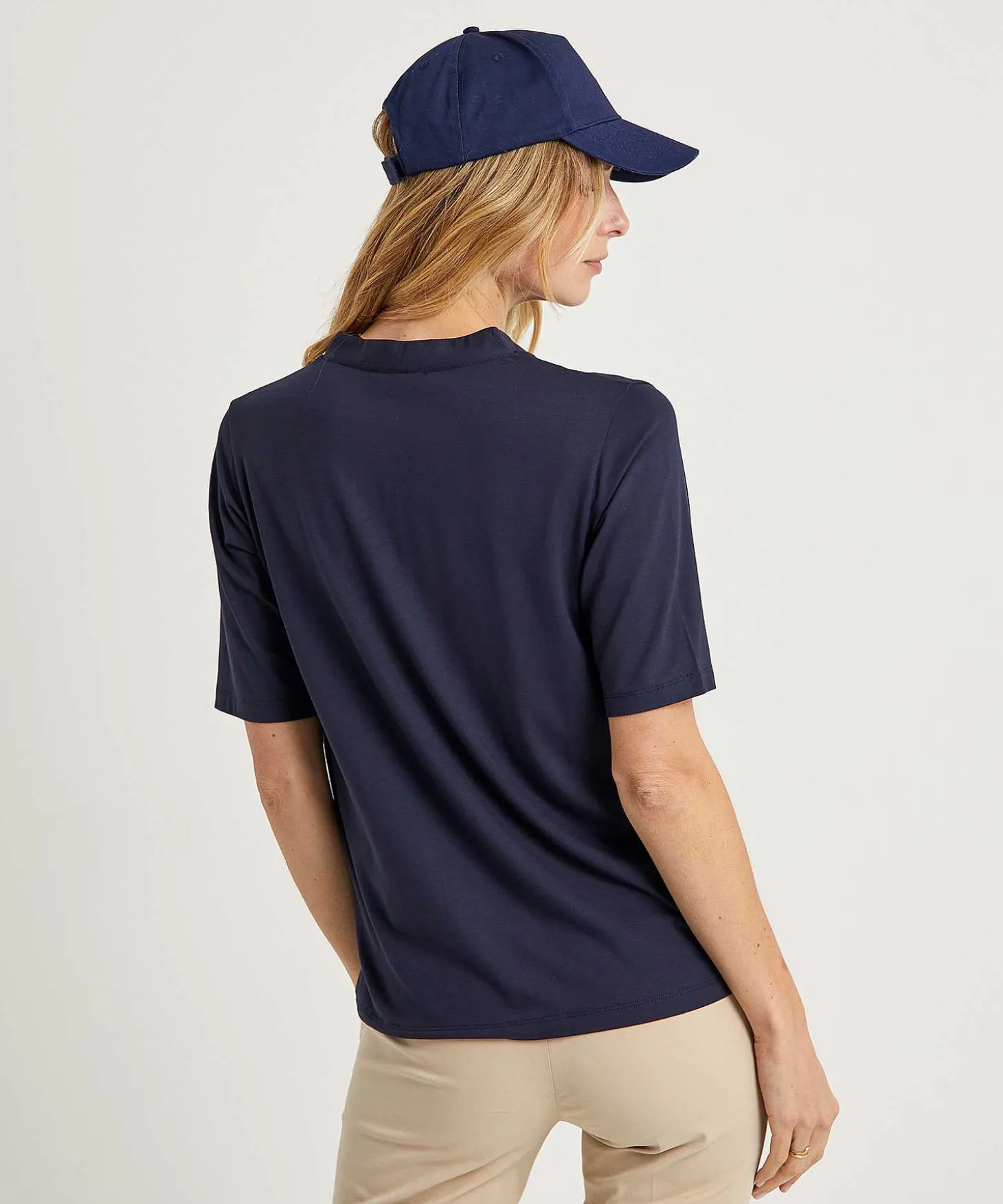 shirt_with_vneck_pleat_0-1.webp Shirt With V-Neck Pleat** Shop