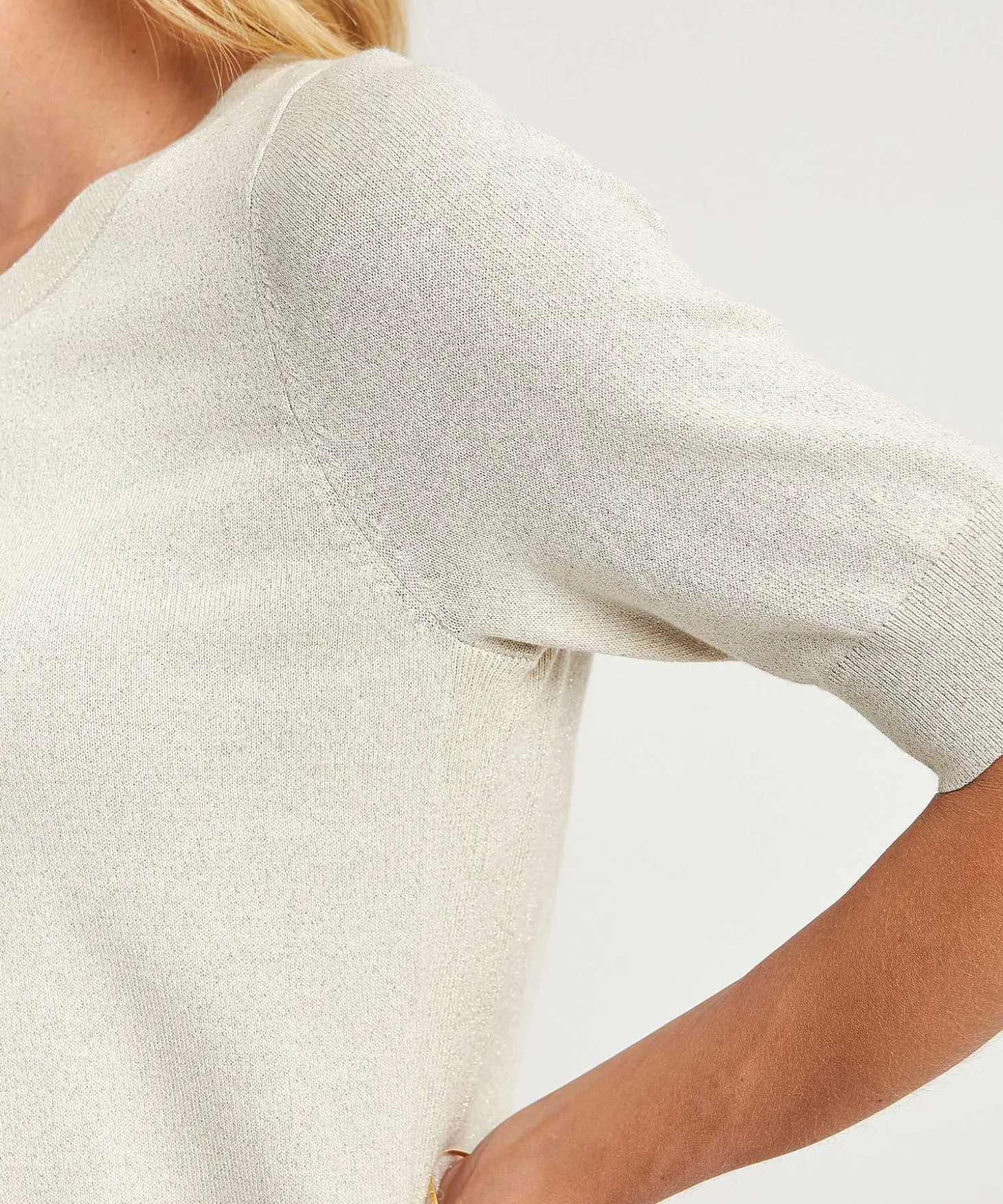 short_sleeve_sweater_3-2.webp Short Sleeve Sweater** Best