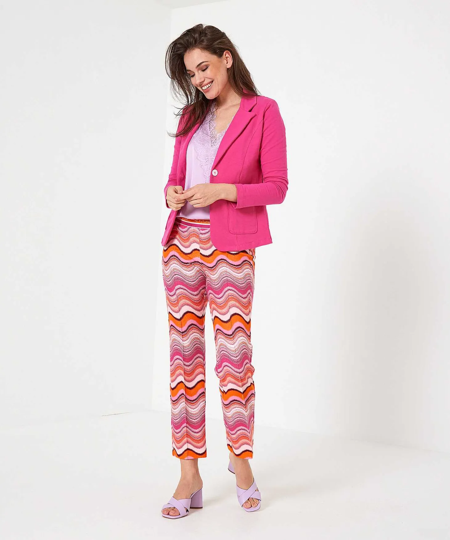sweat_blazer_1-1.webp Sweat Blazer** Shop
