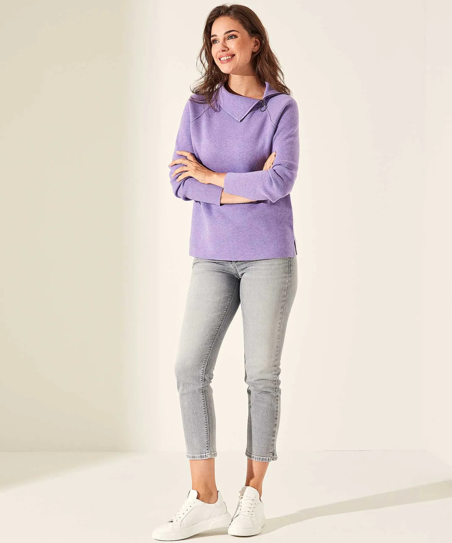 sweater_asymmetrical_zip_1-2.webp Sweater Asymmetrical Zipper Punta Knit** Best