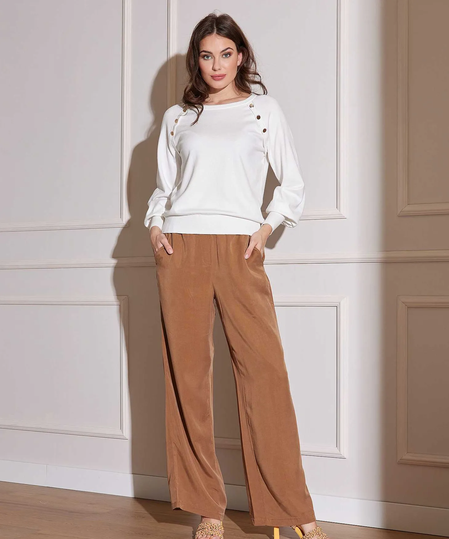 sweater_balloon_sleeve_b_3.webp Sweater Balloon Sleeve Buttons** Hot