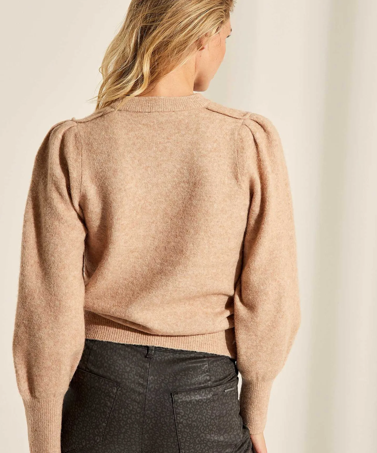 sweater_puff_sleeve_padd_0.webp Sweater Puff Sleeve Padded** Best Sale