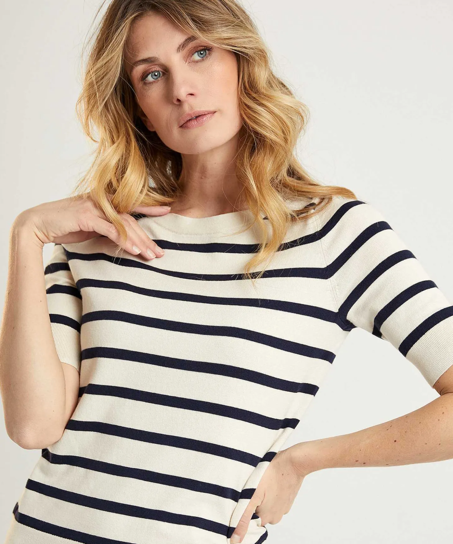 sweater_short_sleeve_str_0.webp Sweater Short Sleeve Stripes** New