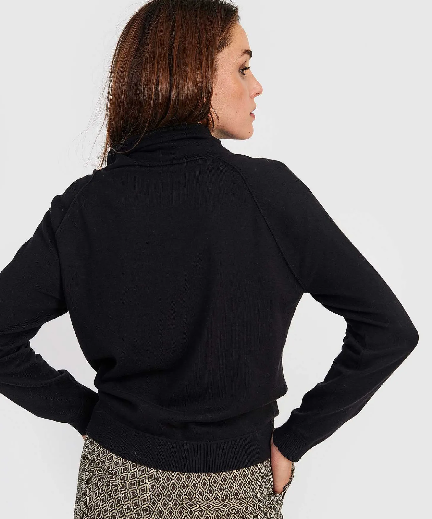 sweater_turtleneck_with__2.webp Sweater Turtleneck With Cord** Online
