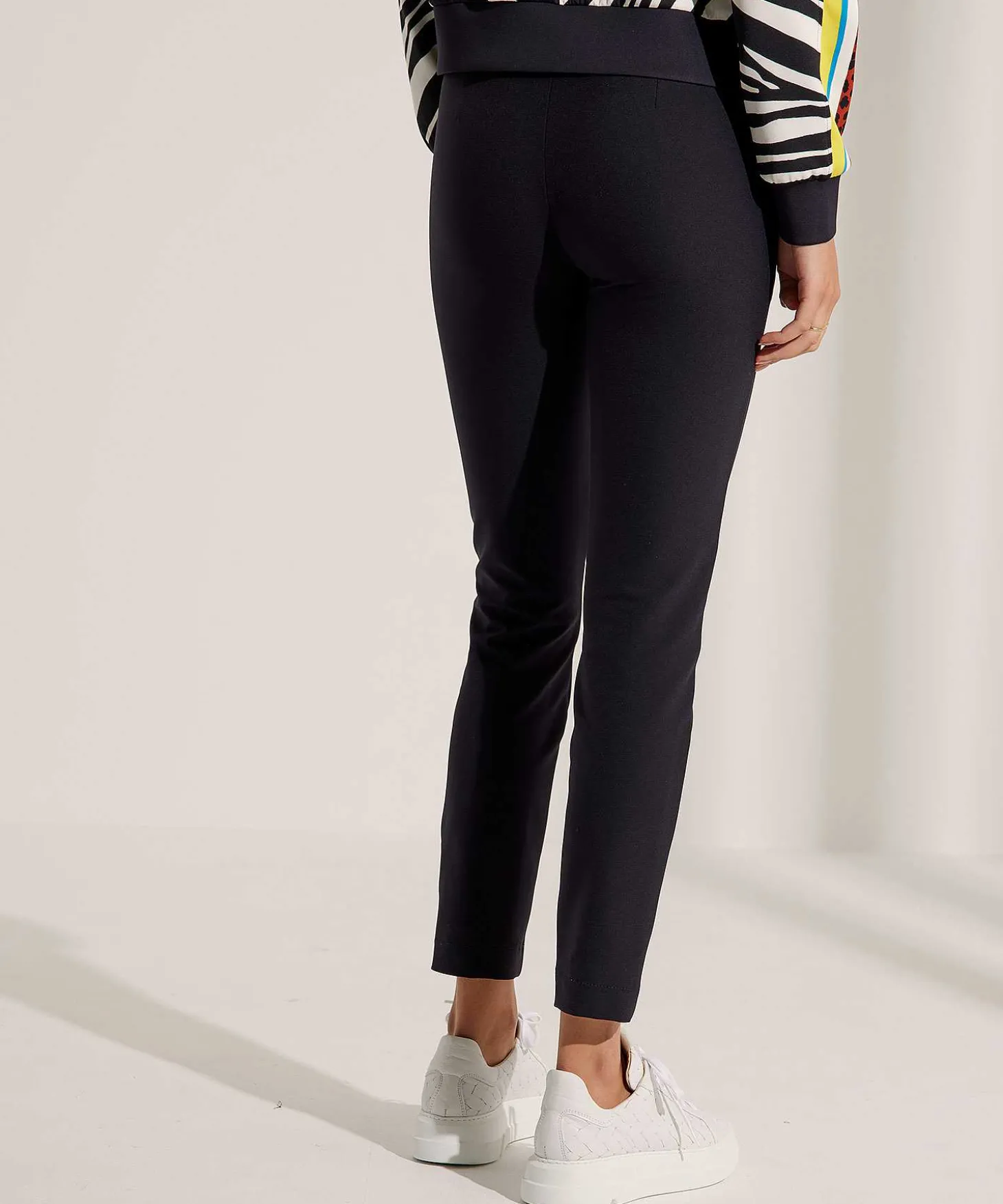 toni_tregging_with_partin_1.webp Tregging With Parting Seam Jenny Luxury*TONI Outlet