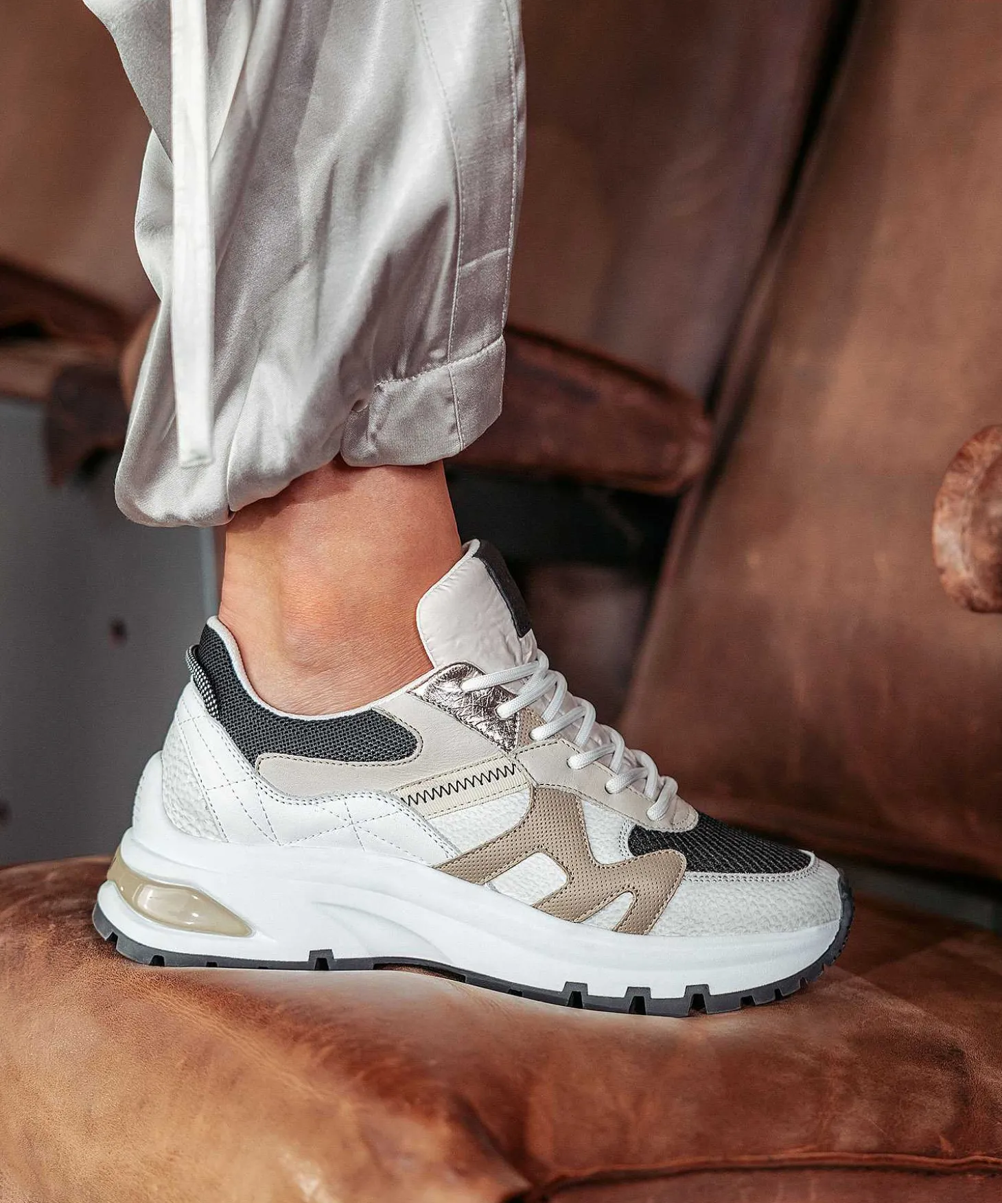 via_vai_low_sneaker_liz_f_0.webp Low Sneaker Liz Finley*VIA VAI Outlet