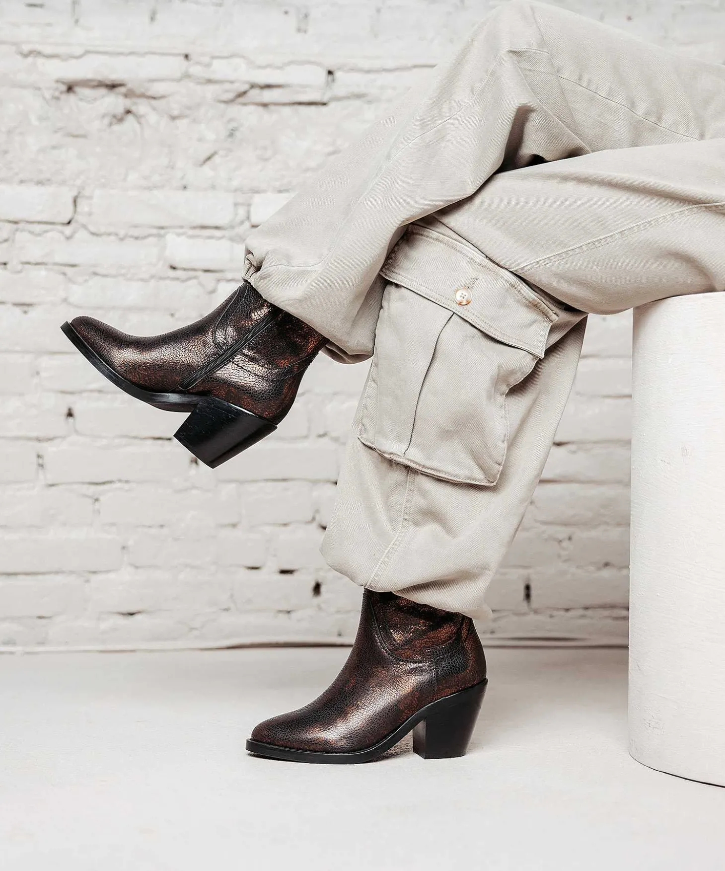 via_vai_short_cowboy_boot_0.webp Short Cowboy Boot Metallic Mara Denver*VIA VAI Clearance