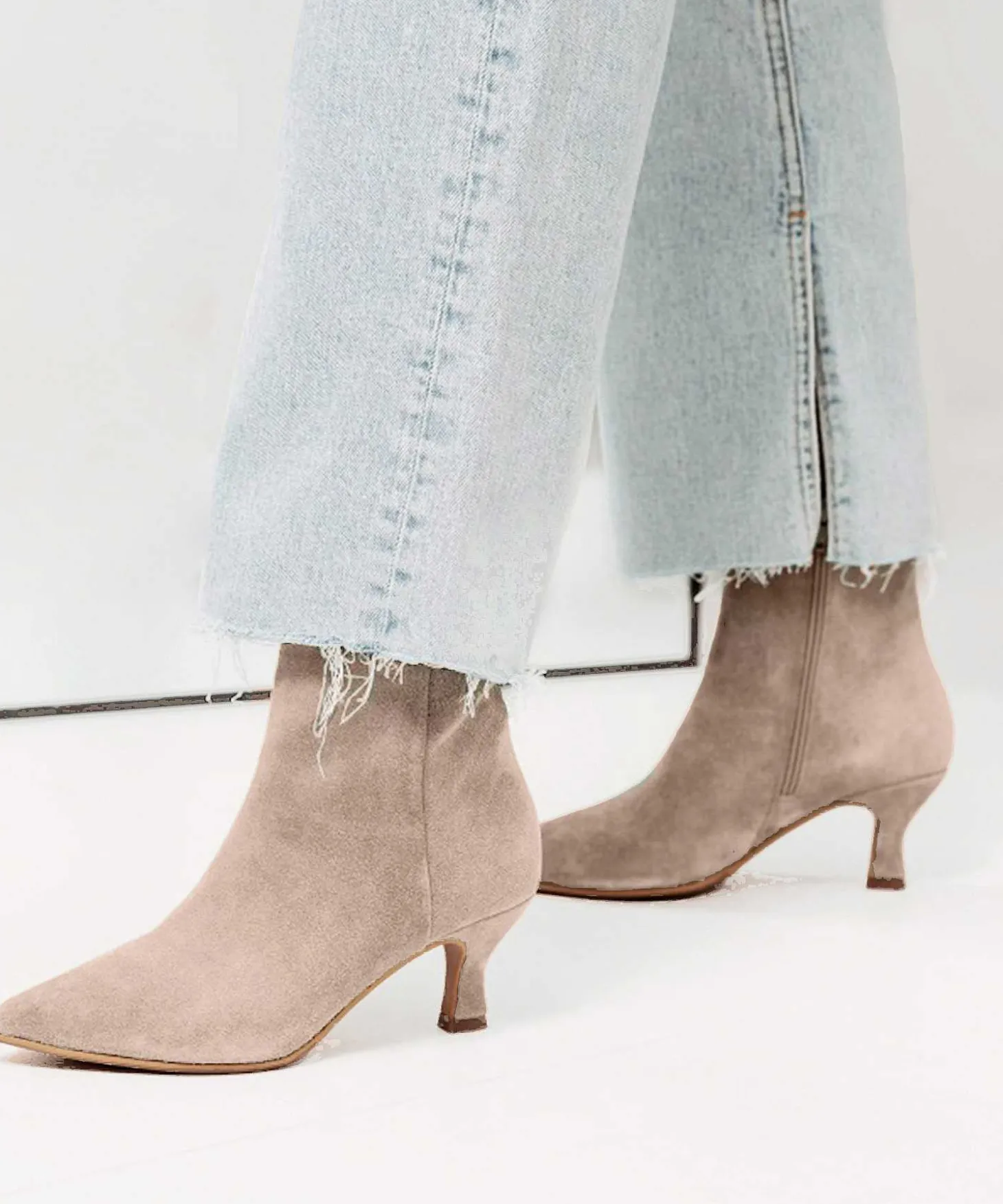via_vai_suede_ankle_boot__0-2.webp Suede Ankle Boot Noelle Rox*VIA VAI Store