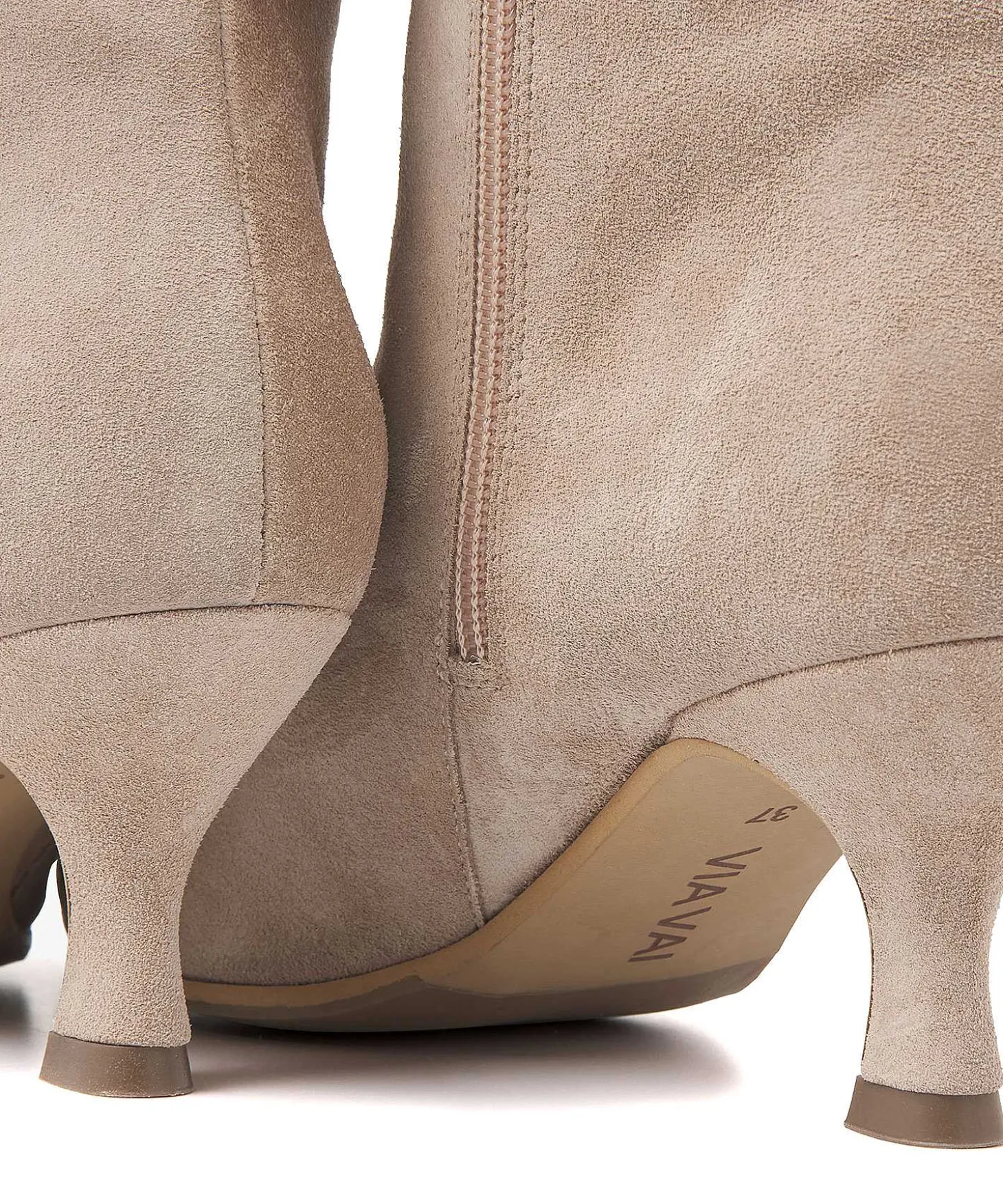 via_vai_suede_ankle_boot__2-2.webp Suede Ankle Boot Noelle Rox*VIA VAI Store